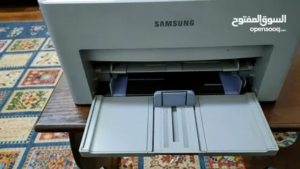  8 طابعات ليزر للبيع  اقرأ الوصف رقم الهاتف في الوصف