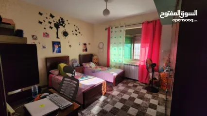  4 شقه روف للبيع في منطقه هادئه مطله في بيتونيا قرب مدارس نور الهدى من المالك مباشرة وبدون عموله