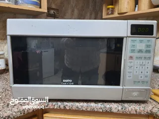  1 ميكرويف مستعمل للبيع شغال وما في أي مشكلة