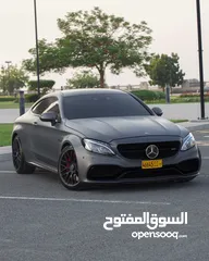  1 مرسيدس C63s بلون مُميز