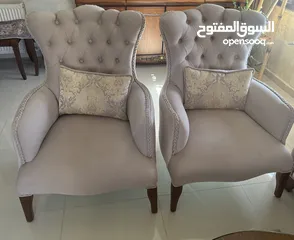  1 طقم كنب 7 مقاعد بحاله ممتازه