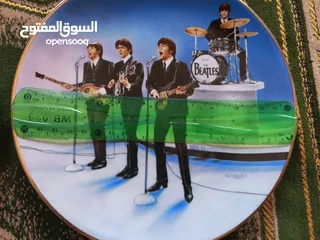  3 مجموعة صحون بورسلين تذكارية نادرة لفنانين عالميين (The Beatles & Frank Sinatra)