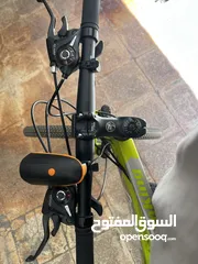  4 بسكليت أمريكي بحالة ممتازة ماركة  crownking جنط 26