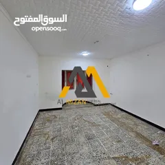  5 منزل للايجار حي صنعاء 300 متر موقع مميز مكون من طابقين