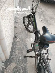  3 بسكليت كهربا للبيع 36 ڤولت واذا شحنتها مية  بتصل 42 فولت 12 امبير بسعر 700 مش ماشي فيها كثير