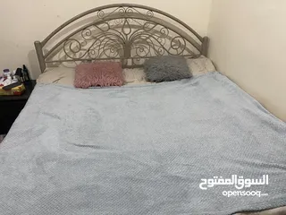  1 King size bed is available now. Good condition. Only pick up from Salmiya.  only whatsapp