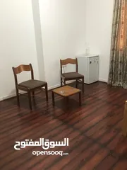  3 غرفه ماستر نظيفه مفروشه شامل نت لايجار