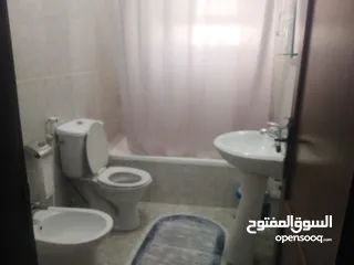  23 شقة للبيع طابق اول  مساحة 137م في ضاحية الامير حسن 3 غرف نوم  الشقة بحالة ممتازة وموقع مخدوم