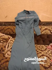  17 ملابس بناتي مقاس  38  مستعمل استعمال شخصي بسيط جدا لبسه اولبستين فقط بحال الوكالة تركي للبيع