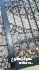  1 باب حمايه خارجي للمنزل تفصيل بحالة ممتازة جدا حديد صب ثقيل