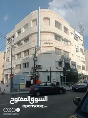  4 محل للبيع في ام اذينة