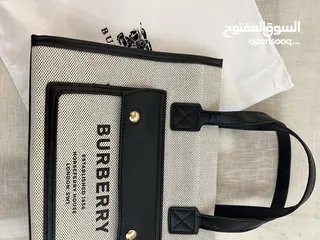  6 للبيع شنطة فاخرة من ماركة بربري Burberry ابيض في اسود