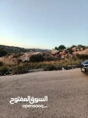  8 أرض سكنية مميزة ذات إطلالة بانورامية على الغرب والشمال جاهزة للبناء في إسكان المهندسين بطنا