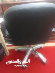  2 كرسي مكتب في حالة ممتازة