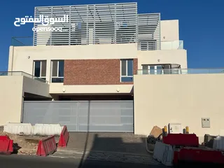  2 ڤيلا حديثة للايجار ف القرم /villa for rent in alqurum