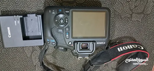  5 canon 2000D