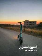  12 سكوتر من نوع تاير مع طاقيه الصليه  و كلشي  48 فولت 15 أمبير