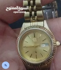 7 ساعه نوع سيتيزن كوارتز شغال 100% ما شاء الله حلوه الساعه ستاتي