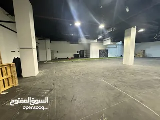  4 للايجار مساحة تجارية 836 متر داخل مجمع تجاري كبيربالسالمية -   For rent, commercial space of 836 M