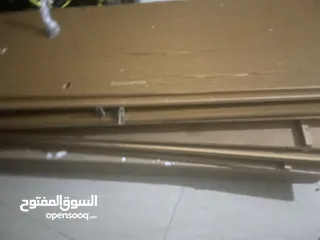  1 خزانة ثلاث ضرف بحالة ممتازه جدا