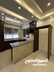  5 شقة فاخرة دوبلكس ثالث و روف مع ترس كبير