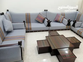  22 تفصيل و صيانة جميع انواع المجالس و الكورنرات و اطقم الكنب و الجلسات العربية و الخليجية