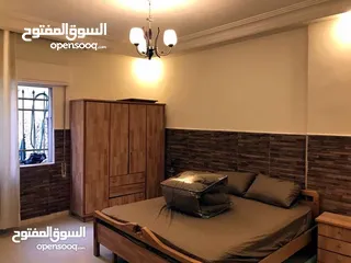  16 شقه استثماريه بموقع ممتاز الجاردنز