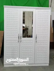  1 3 doors cupboard . (1.5m)