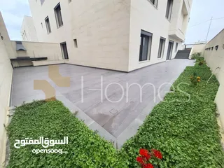  1 شقق ارضية مع حديقة للبيع في رجم عميش بمساحة بناء 196م