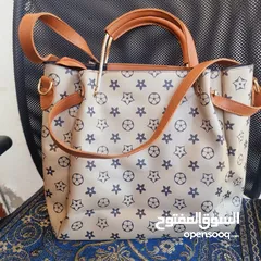  3 شنطة كتف اخضر زيتي