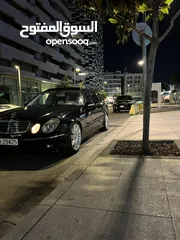  3 مرسيدس ‏E200 2005 أفنجارد  فل الفًل فحص ثلاثة جيد ضربة وسط الشاصي يعني تعتبر أربعة جيد
