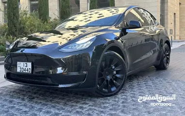  3 Tesla model Y 2022