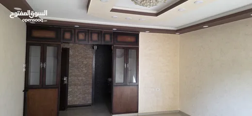  4 شقة للايجار