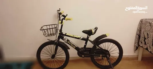 1 دراجة هوائية للأطفال الى عمر الاعدادي