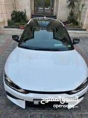  5 kia ev6 gt-line 2023 للبيع كاش قابل للتفاوض فحصها فل تحت الكفاله من الشركه