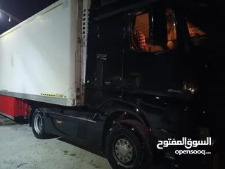  11 السلام عليكم براد كااامل للبيع بسعر مناسب