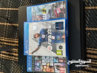  9 بلاستيشن 4 بحالة ممتازة جدا للبيع