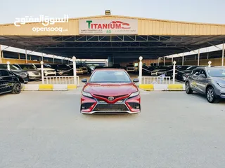  1 Toyota Camry LE 2020