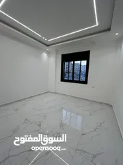  12 شقة طابق ارضي مع ترس وكراج سوبر ديلوكس باجمل مناطق شفا بدران