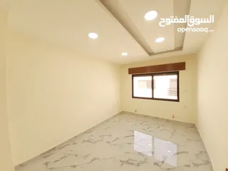  3 شقه للبيع فاخره جدا في اجمل مناطق حي الياسمين تشطيبات ولا في الاحلام من المالك مباشره سعر لقطة 49000