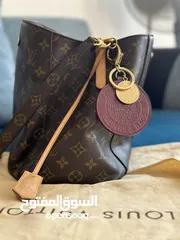  2 Montaigne leather handbag Good condition