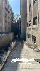  3 مجمع تجاري للبيع  على اوتستراد الزرقاء بموقع ممتاز جدا