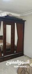  5 غرفة نوم لاتيه تخت مفرد و نصف مع خزانه و ملحقات الغرفه بالكامل