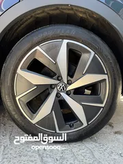  6 ‏VOLKSWAGEN ID4 PRO 2023 مستعمل