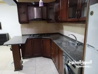  3 شقة طابق رابع مع ترس