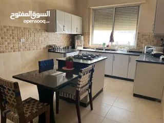  5 شقة كبيرة للبيع في طبربور - أبو عليا