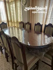  2 طقم سفرة  10 كراسي + طقم جلوس 7 مقاعد بحالة جيدة جدا + سجاد + طاولات جانبية