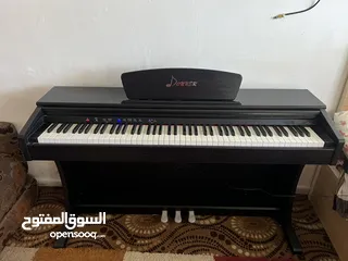  1 Donner DDP-300 Digital Piano – بيانو ديجيتال احترافي بحالة ممتازة