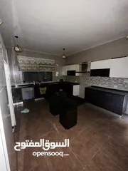  8 فيلا مستقلة للبيع في جرين لاند ناعور حديقة كبيرة