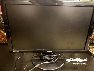  6 شاشهbenq 950is(شاشه كمبوتر مع وصلاتها )